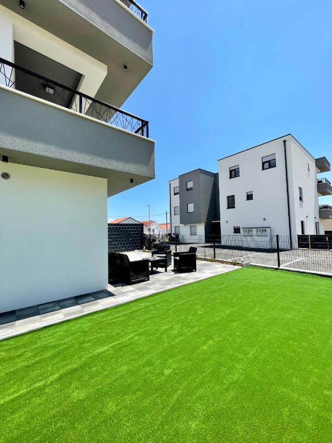 Apartments Maya & Tina Τρογκίρ Εξωτερικό φωτογραφία